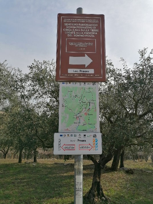 tabella con mappa percorsi Gargagnago tabella con mappa percorsi Gargagnago