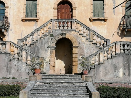 scalinata Villa Canzago scalinata Villa Canzago