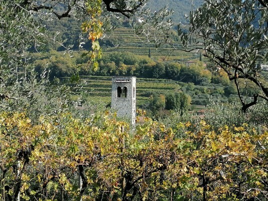 Il Campanile della Chiesa di San Peretto visto da Via Rovereti Il Campanile della Chiesa di San Peretto visto da Via Rovereti
