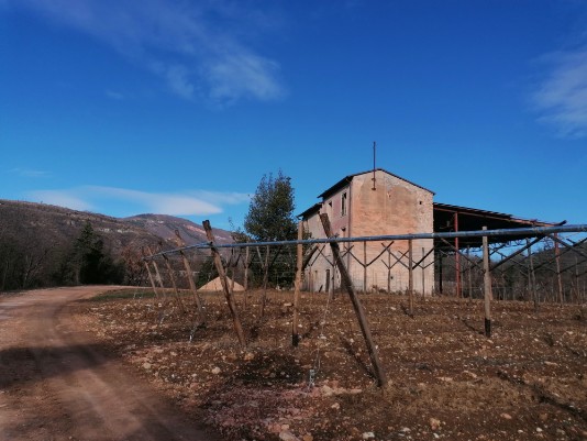 Casa in disuso Ex Cementificio parco Valpolicella Casa in disuso Ex Cementificio parco Valpolicella
