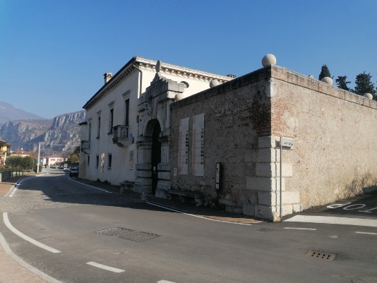 Villa del Bene e cipresso centenario Villa del Bene e cipresso centenario