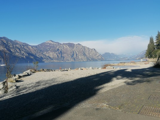lungo lago sud Malcesine lungo lago sud Malcesine