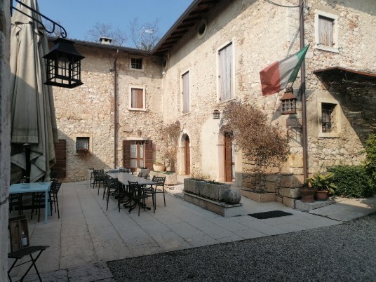 Trattoria Cà Verde esterni che sono mervigliosi priemavera estate Trattoria Cà Verde esterni che sono mervigliosi priemavera estate
