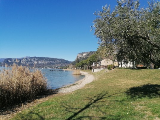 Lungolago Bardolino - Garda Lungolago Bardolino - Garda