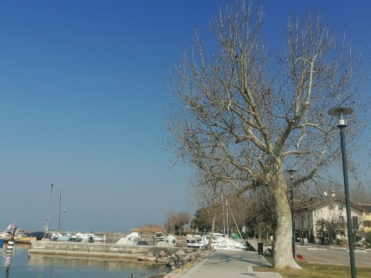 Lungolago Peschiera -Gardaland Lungolago Peschiera -Gardaland