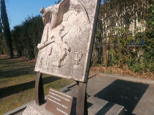 Monumento al poliziotto ucciso Antonio Montinaro Monumento al poliziotto ucciso Antonio Montinaro